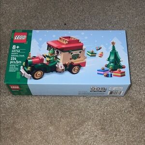 NWT Lego  Santa's Delivery Truck Building Set - Red and Green